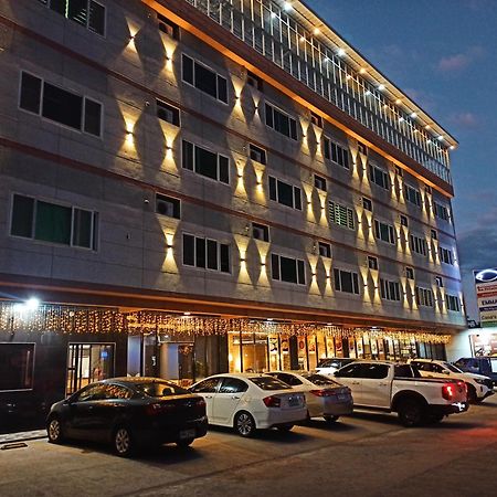 Emmaus Condotel Angeles Luaran gambar