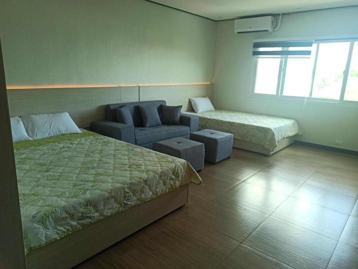 Emmaus Condotel Angeles Luaran gambar