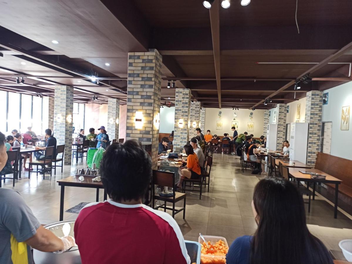 Emmaus Condotel Angeles Luaran gambar