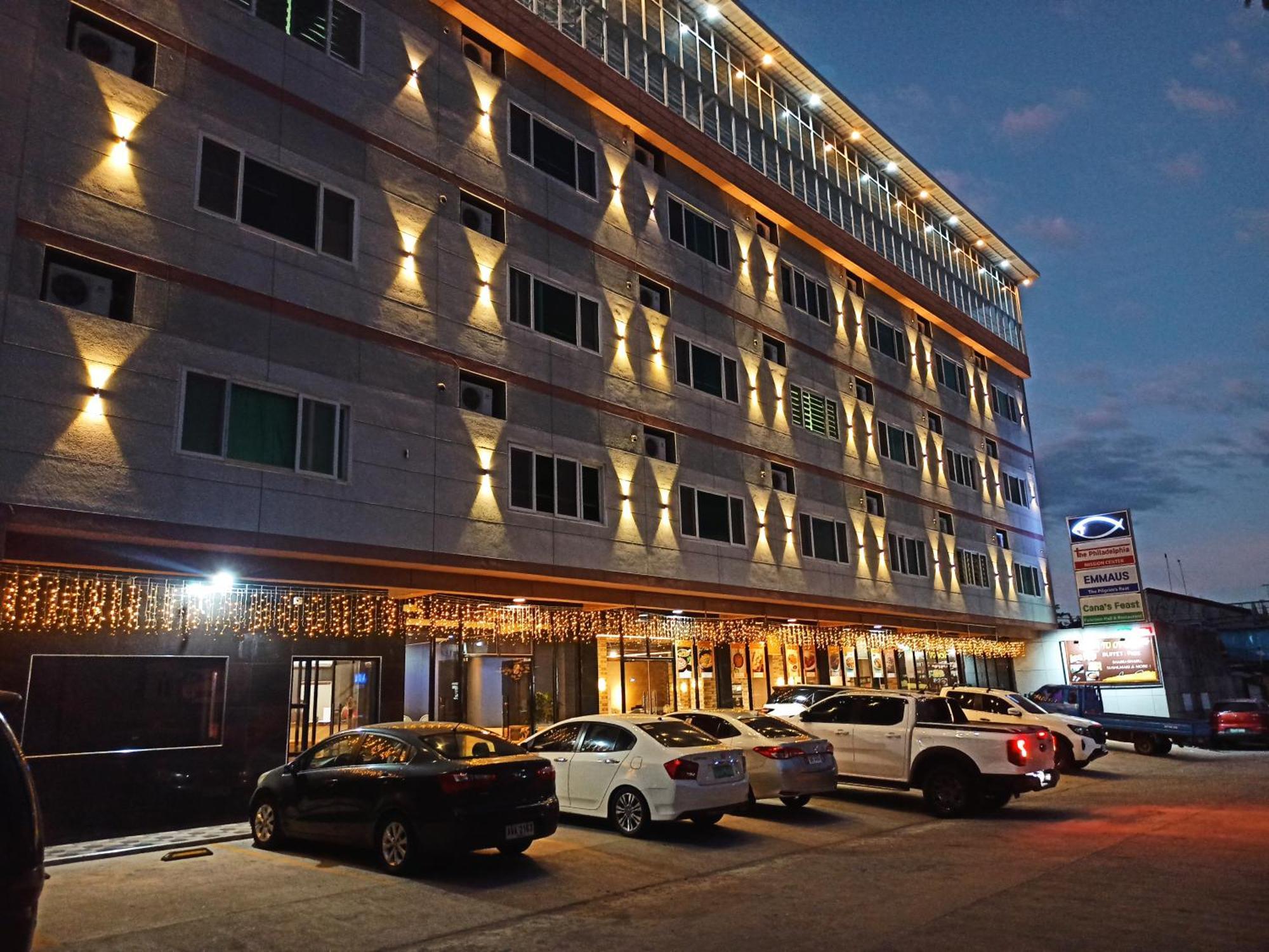 Emmaus Condotel Angeles Luaran gambar